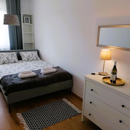 Apartament Ogrody Лешно Экстерьер фото