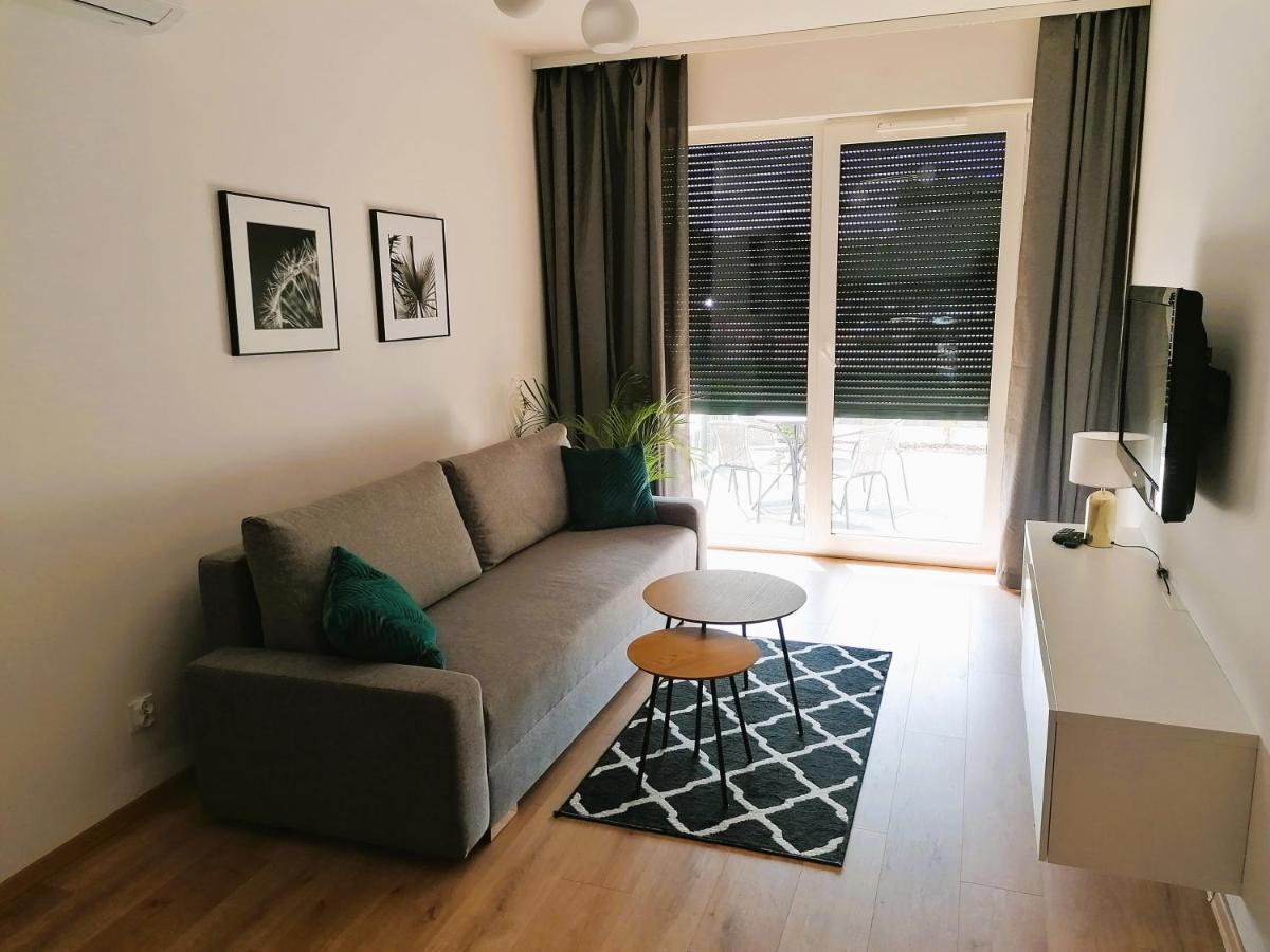 Apartament Ogrody Лешно Экстерьер фото